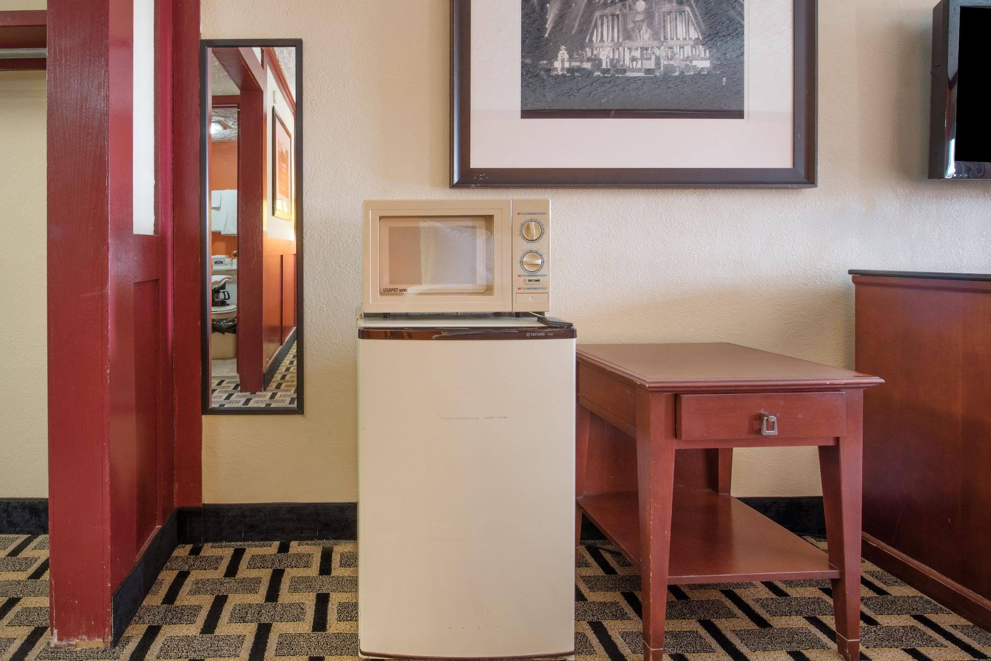 Howard Johnson By Wyndham Hotel 2*
