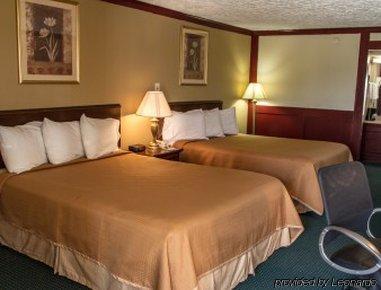 Howard Johnson By Wyndham San Marcos