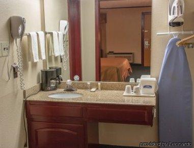 Howard Johnson By Wyndham 2*
