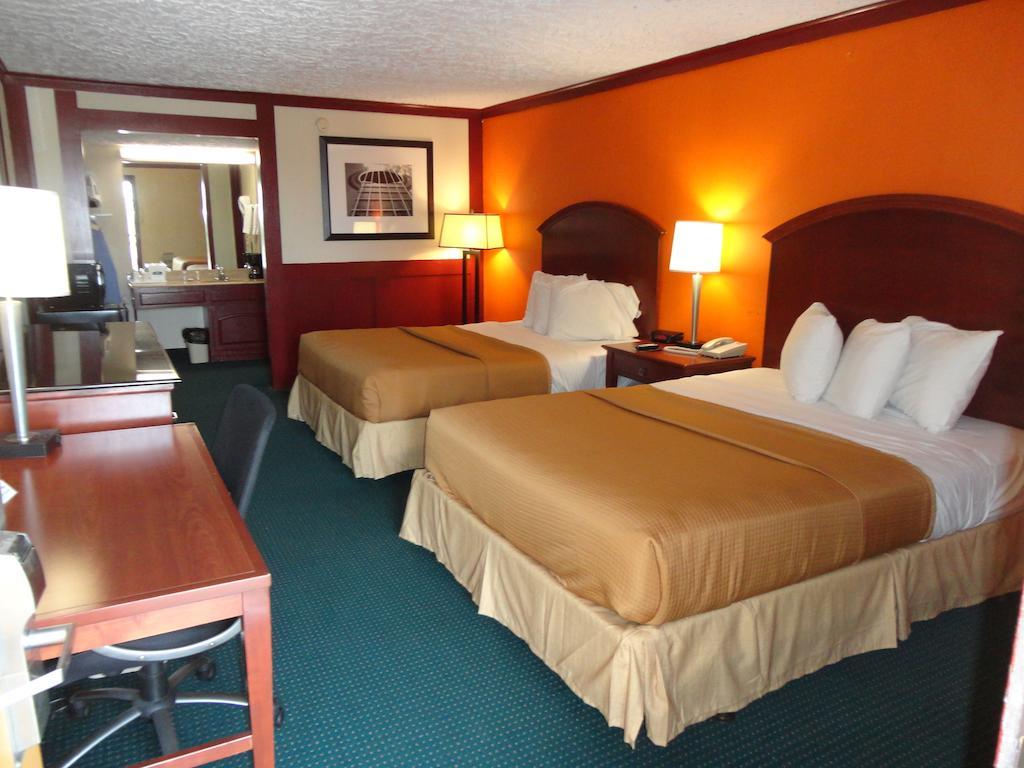 Howard Johnson By Wyndham Hotel 2*