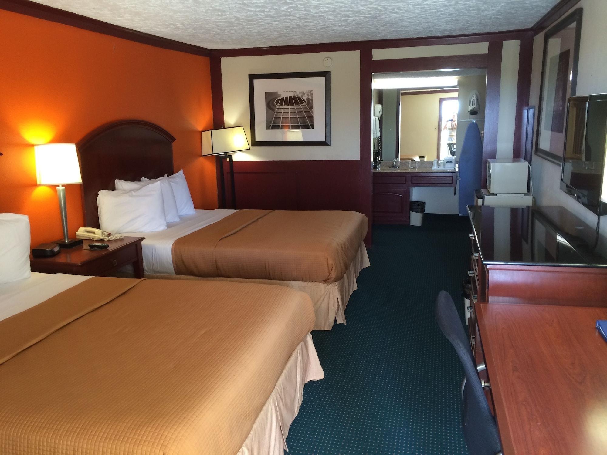 Howard Johnson By Wyndham Hotel San Marcos